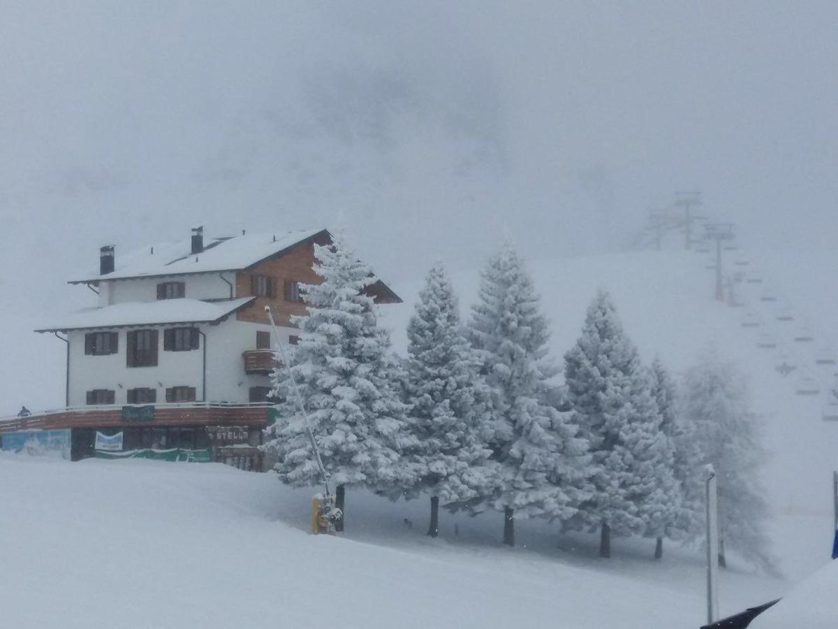 Hôtel Rifugio Stella à Barzio Extérieur photo